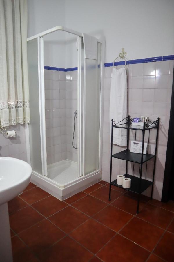 Apartamentos Turisticos Casa Cantillo Carmona  Exteriör bild